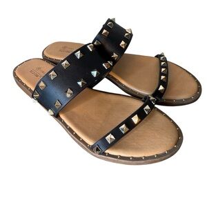 CALL IT SPRING Davianna Flats Studded Sandals Strappy Vegan Studs Foam Edgy Sz 8